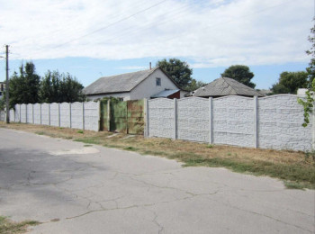 Продаж  окремого будинку на 22 сотках землі в місті, Будинки