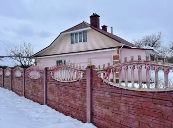 Продаж будинку, Будинки