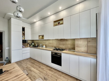 ПРОДАЖ 3-кімнатної квартири з ремонтом (Є-Оселя, Є-Відновення), 3 кімнатні