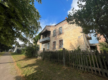 Продам квартиру + гараж в Центре (5 углов), 1 кімнатні