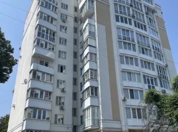 ✔️ Продаж квартири в центрі міста з автономним опаленням, 3 кімнатні