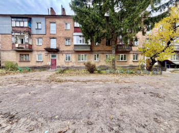 ПРОДАЖ 2-кімнатної квартири в Центрі з косметичним ремонтом, 2 кімнатні